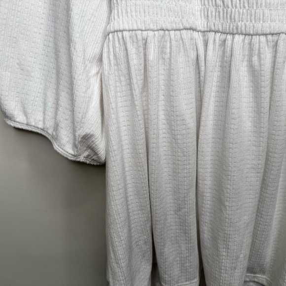 Torrid Textured Jersey White Smocked Waist Top Size 3x Neutral Minimalist - Picture 7 of 16